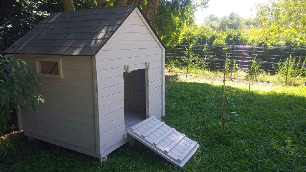 4-15 BCW Play Structures - Pets