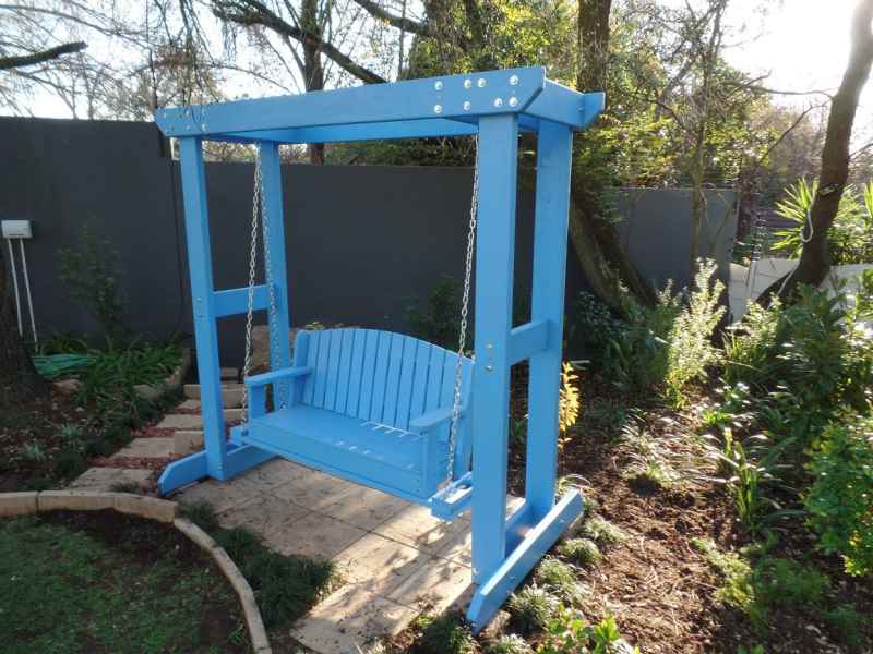 swing-bench-2-2 BCW Play Structures - Garden