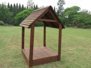 Freestanding Items Covered Sandpit With Roof, No Sand